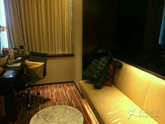 -上海龙之梦万丽酒店