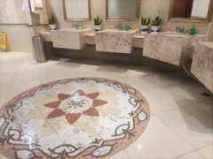 -山明水秀大饭店