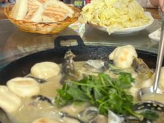 -丹水桥地锅鱼·翘嘴鲌·地方特色全鱼宴(丹江口大坝店)