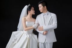 -麦田·婚纱摄影(天河新天地店)