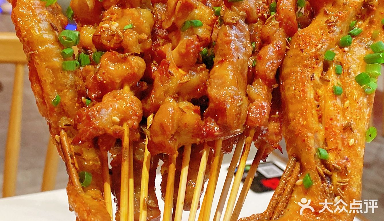 夜宵时间烧烤大餐!