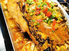 -鸣记脆皮烤鱼·海鲜烤鱼(亿合城店)