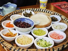 -包整·丝娃娃(一览甲秀楼风景店)