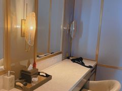 -成都华尔道夫酒店游泳池