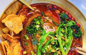 Tiger Skin Duck Foot Snail Noodles