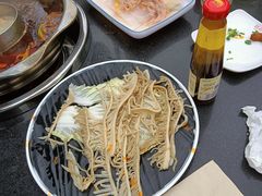 -楠柏弯休闲山庄(梨花溪店)