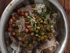 招牌卤菜粉-老东江米粉