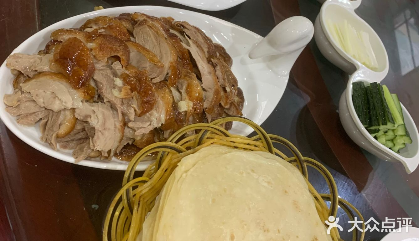 味道还是一如从前 比较喜欢毛血旺 里面料很足