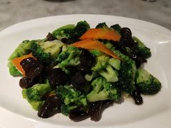 木耳西兰花-小菜园新徽菜(庐江方圆荟店)