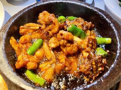 石锅杭椒牛蛙-桂满陇天书(南京德基旗舰店)