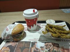 -The Habit Burger Grill 哈比特汉堡(爱琴海店)