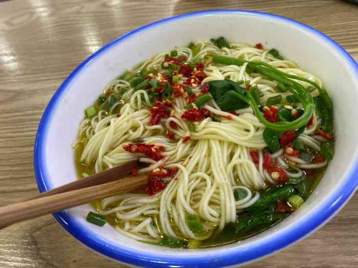 藤椒小小面-"95店名:藤椒小面95位置:就在师范学.