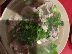 -谢老五跷脚牛肉·非遗传承店