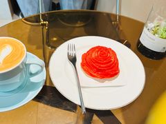 -Fridi Patisserie Cafe