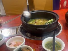 -菌之家·专业纯野生菌火锅·特色炒菌