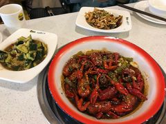 -张大师鸭爪爪特色干锅(南湖店)