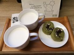 -西安大雁塔科技大学地铁站亚朵酒店