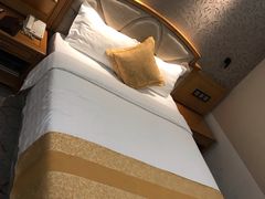 -广东大厦酒店(广州北京路步行街纪念堂地铁站店)