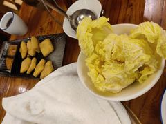 娃娃菜-滇香肴·云南菜蒸汽石锅鱼(云南北路店)