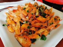 -赋石水库船头鱼红房子饭店