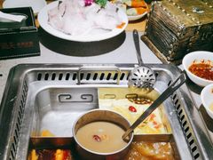 -渝夫虾滑火锅(解放路旗舰店)