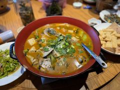 -头上红煨盐鸡·非遗院子餐厅