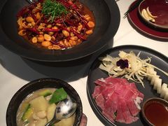 -泓0871臻选云南菜·味庄