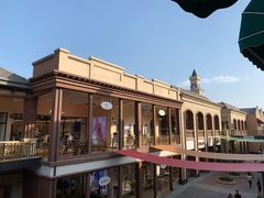 -王府井奥莱临潼小镇(临潼店)