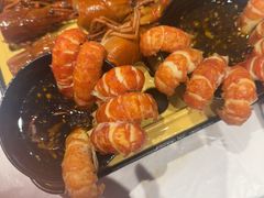 -肥肥虾庄·金牌油焖大虾(汉街SKP店)