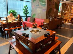 大堂-莽子老火锅(大坪店)