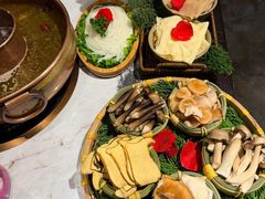 -慢丽江·云南野生菌土鸡锅(付家庄店)