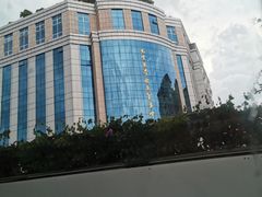 -广州白马服装市场
