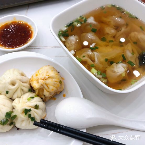 三横王生煎(北明程路店)