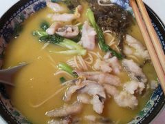 -明呈黄鱼面馆(斜土路店)