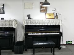 -梅纳·钢琴声乐架子鼓Mena Music(双井店)