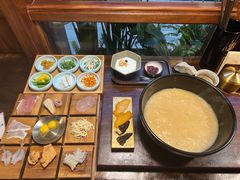 -银米·云南传统过桥米线(双廊黑金冠店)