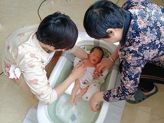 -爱月宝月嫂·育儿嫂(哈尔滨总店)