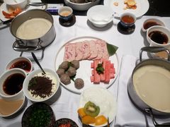 -红鼎豆捞·非遗鲍皇汤火锅(宝丰路店)