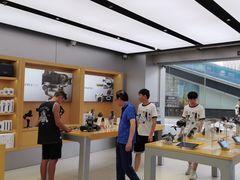 -DJI大疆(深圳华强北曼哈授权体验店)