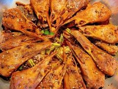 -霸气大叔干锅鸭头·龙虾烧烤·川菜·赛事直播(三里屯店)