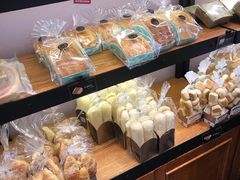 面包甜点陈列柜-资溪面包(城中店)