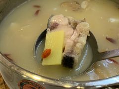 川芎白芷浸鱼头-文记壹心鸡(宝华路店)