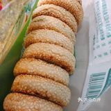 都蛮好吃的,不过最喜欢还是芝麻的