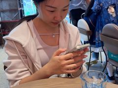 -必胜客(上海华谊新所店)