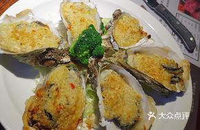 Golden Garlic Baked Oyster
