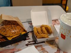 安格斯厚牛培根堡套餐-麦当劳(轻轨曹杨路店)