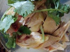 白斩鸡-禧凰·老上海白斩鸡辣肉面店