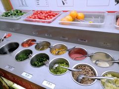 自助调料区-海底捞火锅(天鹅湖银泰店)
