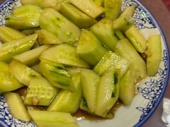 蒜泥黄瓜-壹阁胡羊焖饼(特色小吃街店)