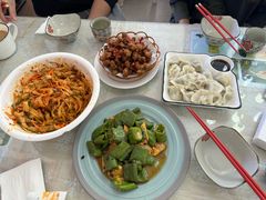 -天天向上素食餐厅(五台山店)